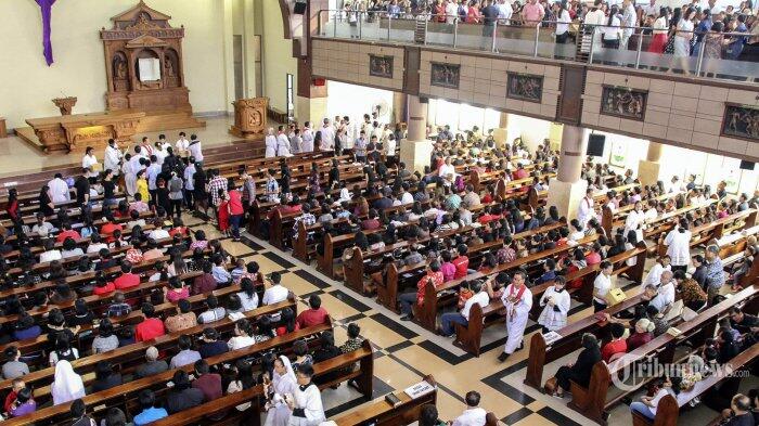 Gereja Kristus Raja Pejompongan, Kolaborasi Seniman Katolik, Muslim, Hindu dan Budha