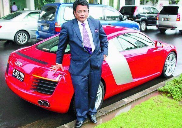 Deretan Pengacara Kondang Indonesia Yang Memiliki Harta Yang Berlimpah