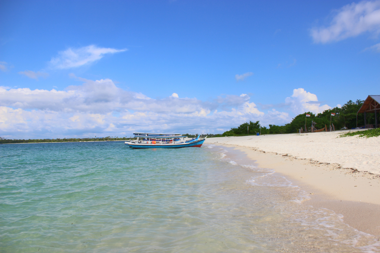 Pulau Belitung? Pantai Biasa Doang Kan? Eitss... Baca Dulu Dong