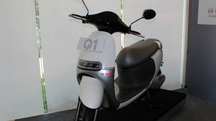 Pejabat PLN di Jakarta Diimbau Gunakan Motor Listrik