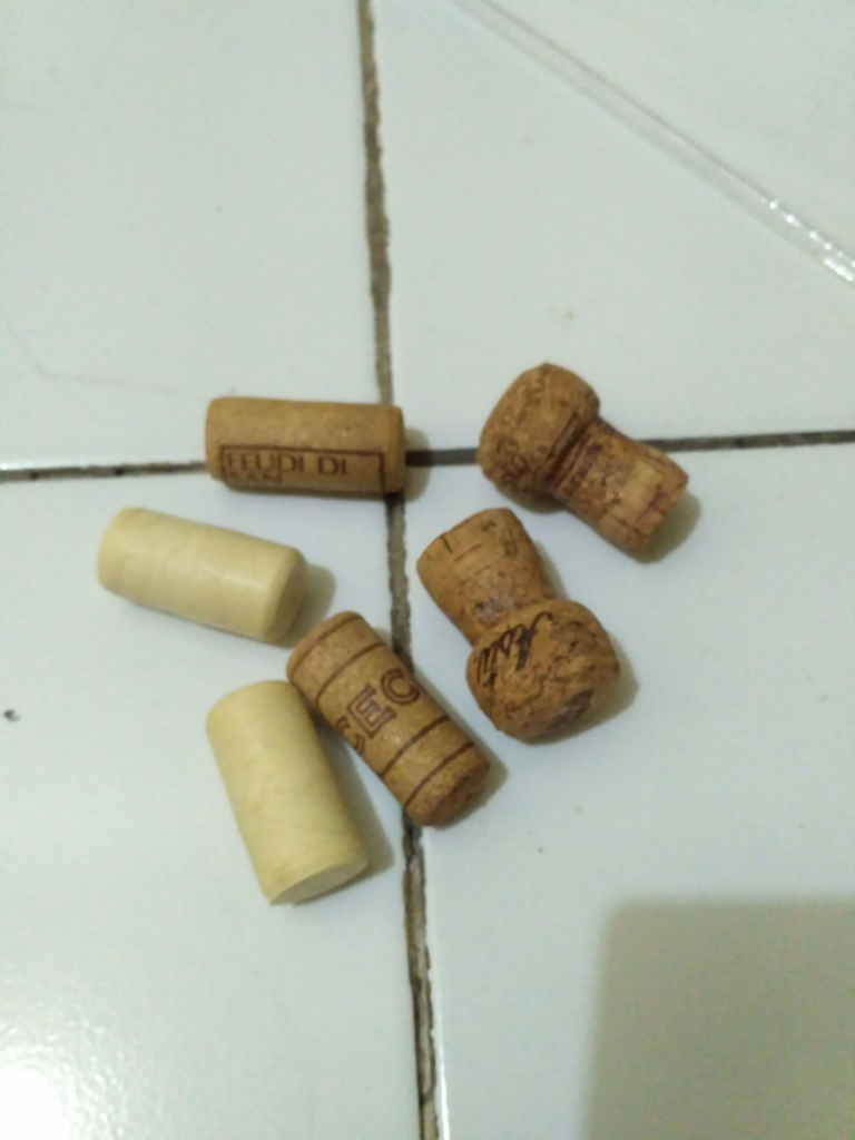 &#91;DIY EVENT&#93; Stempel dari Tutup Wine