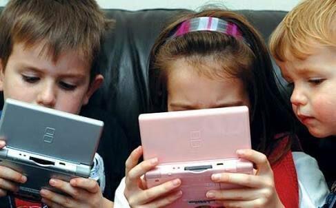 Cara Ampuh Agar Anak Tak Kecanduan Gadget.