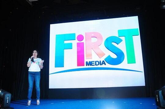 First Media Luncurkan Kampanye #FirstHappiness Berbagi Kebahagiaan Ke Pelanggan