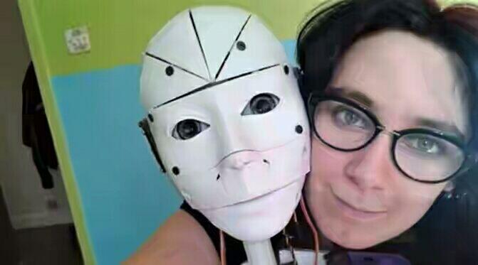 Digisexual, Kelainan Orientasi Seksual Manusia pada Robot