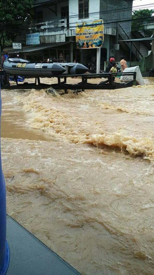 HOROR : Banjir Besar Landa PACITAN hari ini 