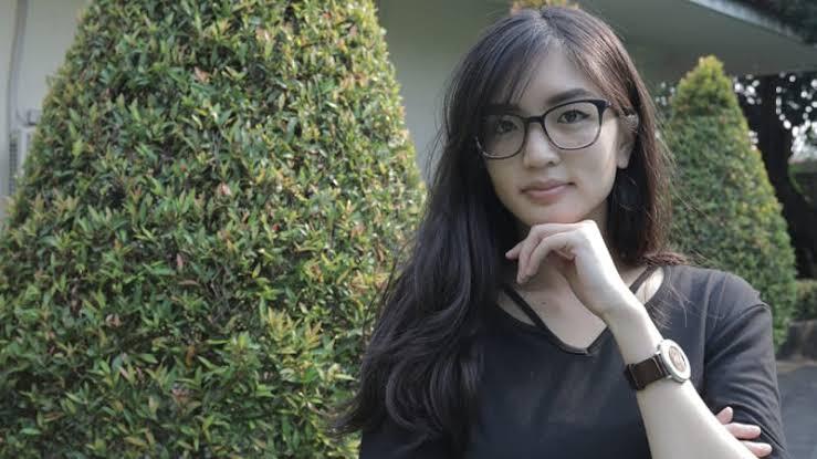 Mengenal Cystal Widjaja, Wanita Cantik 26 Tahun Yang Jadi Petinggi GO-JEK