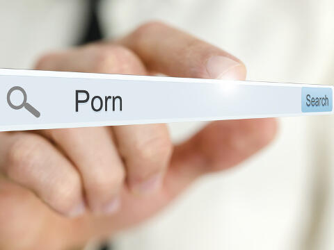 Bisakah Konten Porno Menuntun Kita Lebih Religius?