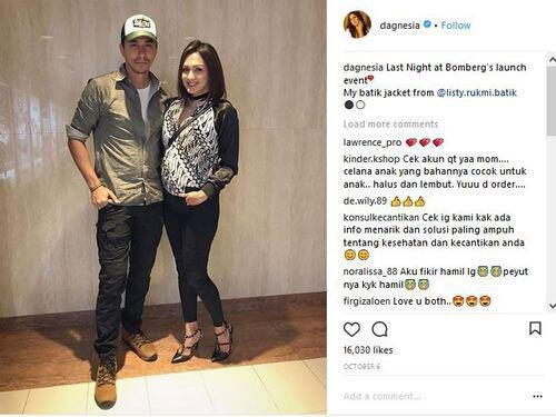Terlihat Biasa, Sepatu Donna Agnesia Ternyata Seharga Satu Motor