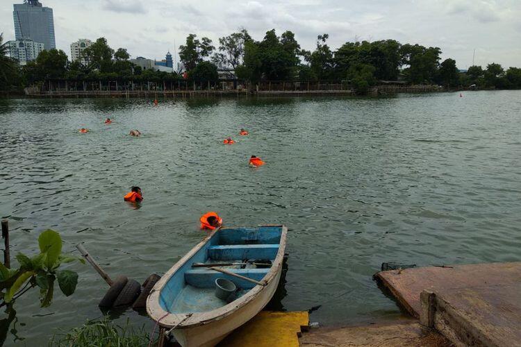 Menteri Susi Tantang Anies-Sandi, Warganet: Tenggelamkan Saja, Bu
