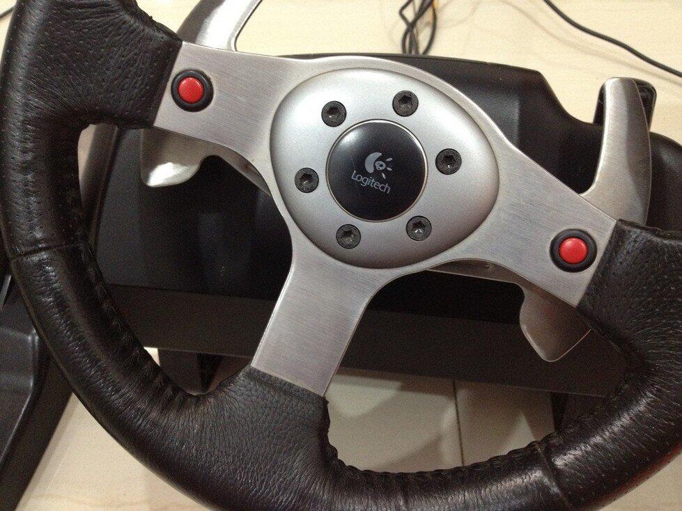 Cari logitech g25 (bekas)