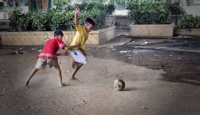 Sebelum Terkenal, Tiang Listrik Sudah Punya Jasa Besar Di Masyarakat