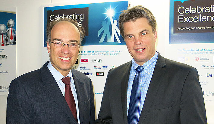 Cara-cara Seru dan Asik Mendapatkan Uang Ketika Sedang Traveling