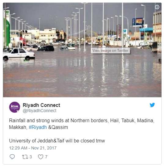 Jeddah Banjir, Kantor Badan Meteorologi Disambar Petir