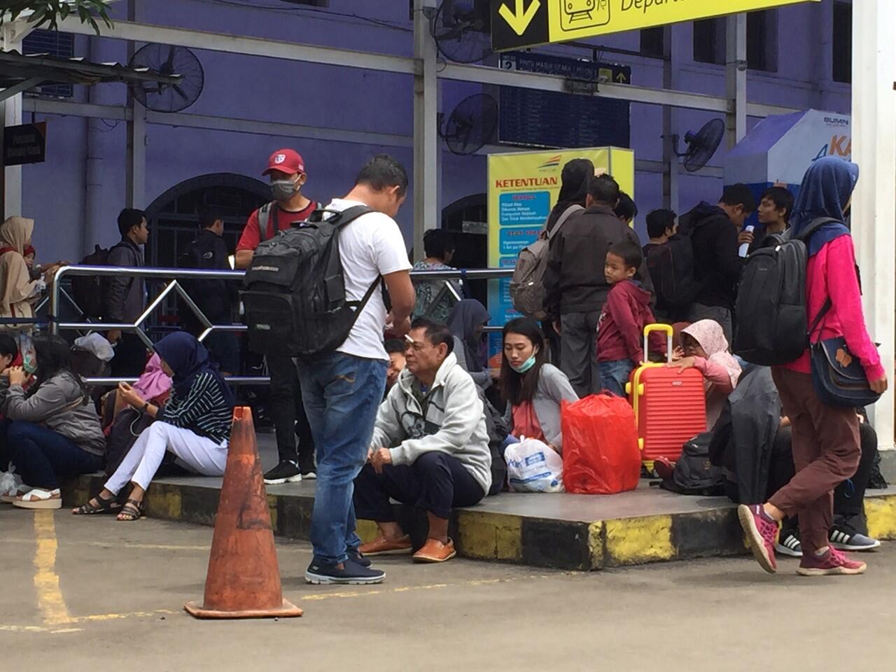 Tipe-Tipe Penumpang Kereta Api Yang Bisa Kita Temui