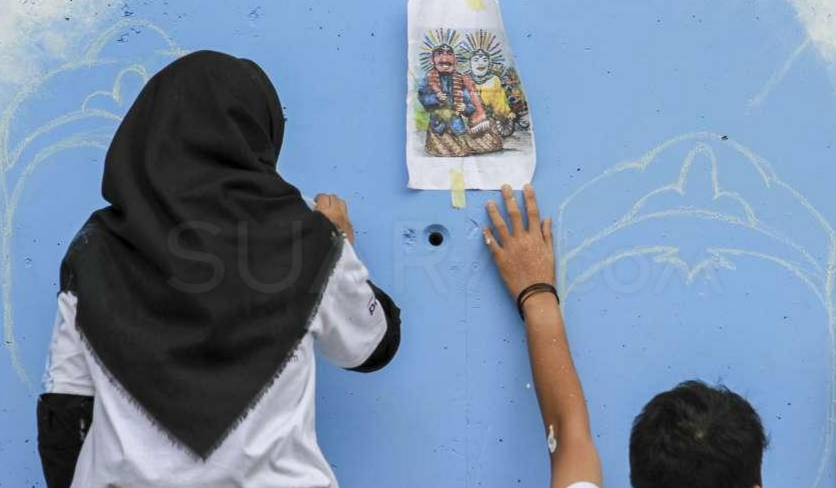 Melukis Mural Tiang JLNT Kasablanka