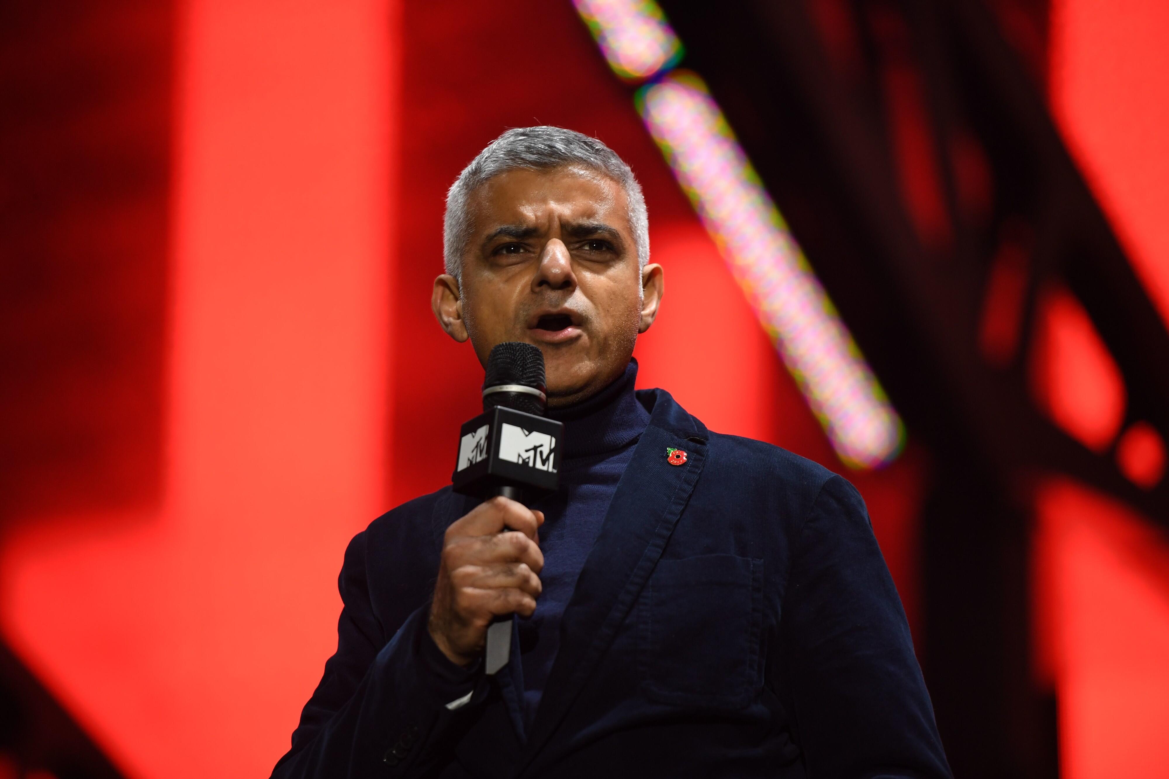 Upaya Sadiq Khan Lindungi Panggung Musik di London