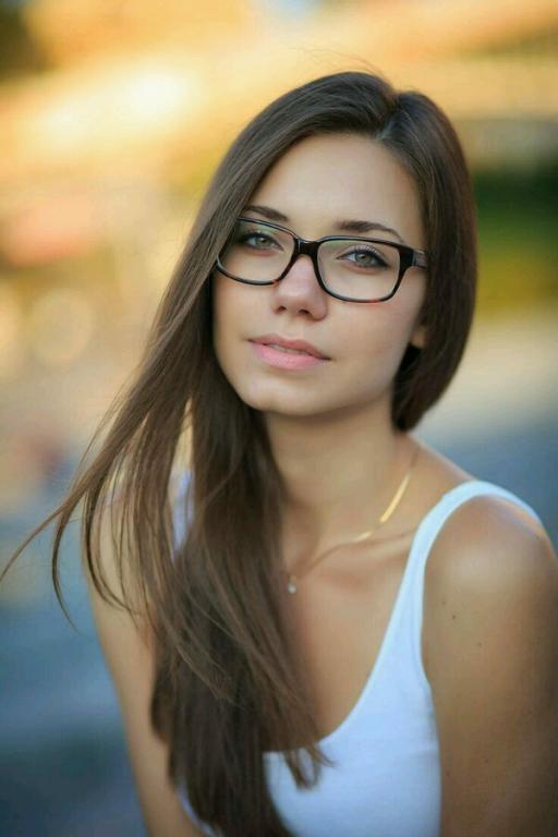 8 Kekurangan Perempuan yang Malah Bikin Lelaki Kepincut