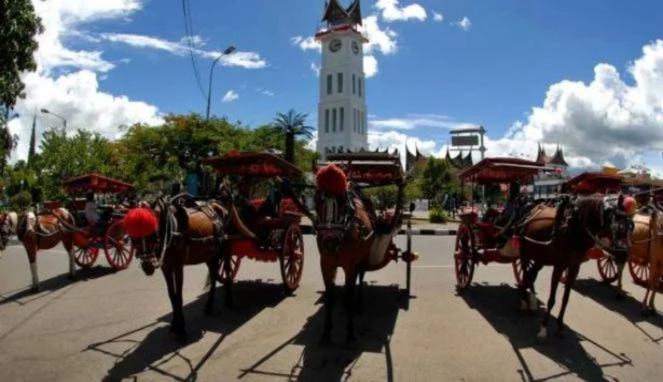 Sumatera Barat Lirik Wisatawan China
