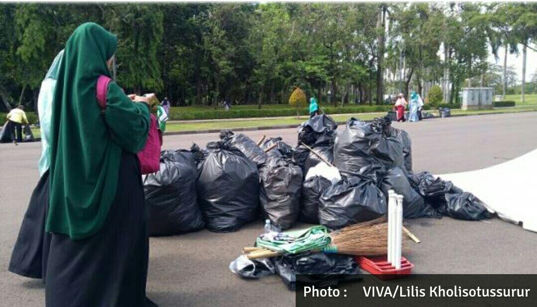 Nasib Sampah Monas Usai Reuni Akbar 212

