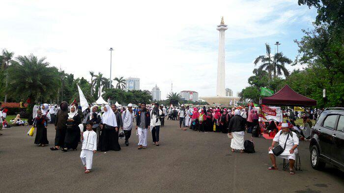 Peserta Reuni 212 Akui Massa Tak Seramai Tahun Lalu