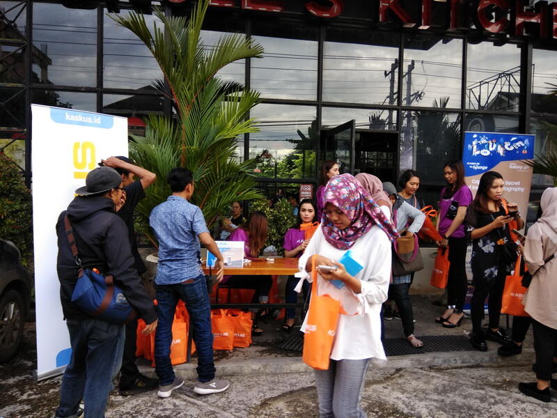 &#91;Field Report&#93; KTL Samsung J7+ | Diprivat Dinda Kirana dan Enzy Storia !