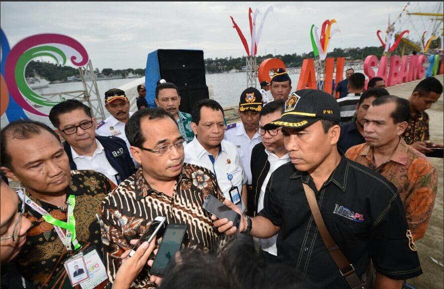 MENHUB : TANJUNG PRIOK HARUS MENJADI PELABUHAN PERCONTOHAN