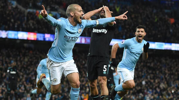 Premier League Pekan ke-15: Duo Manchester Buat Catatan Apik