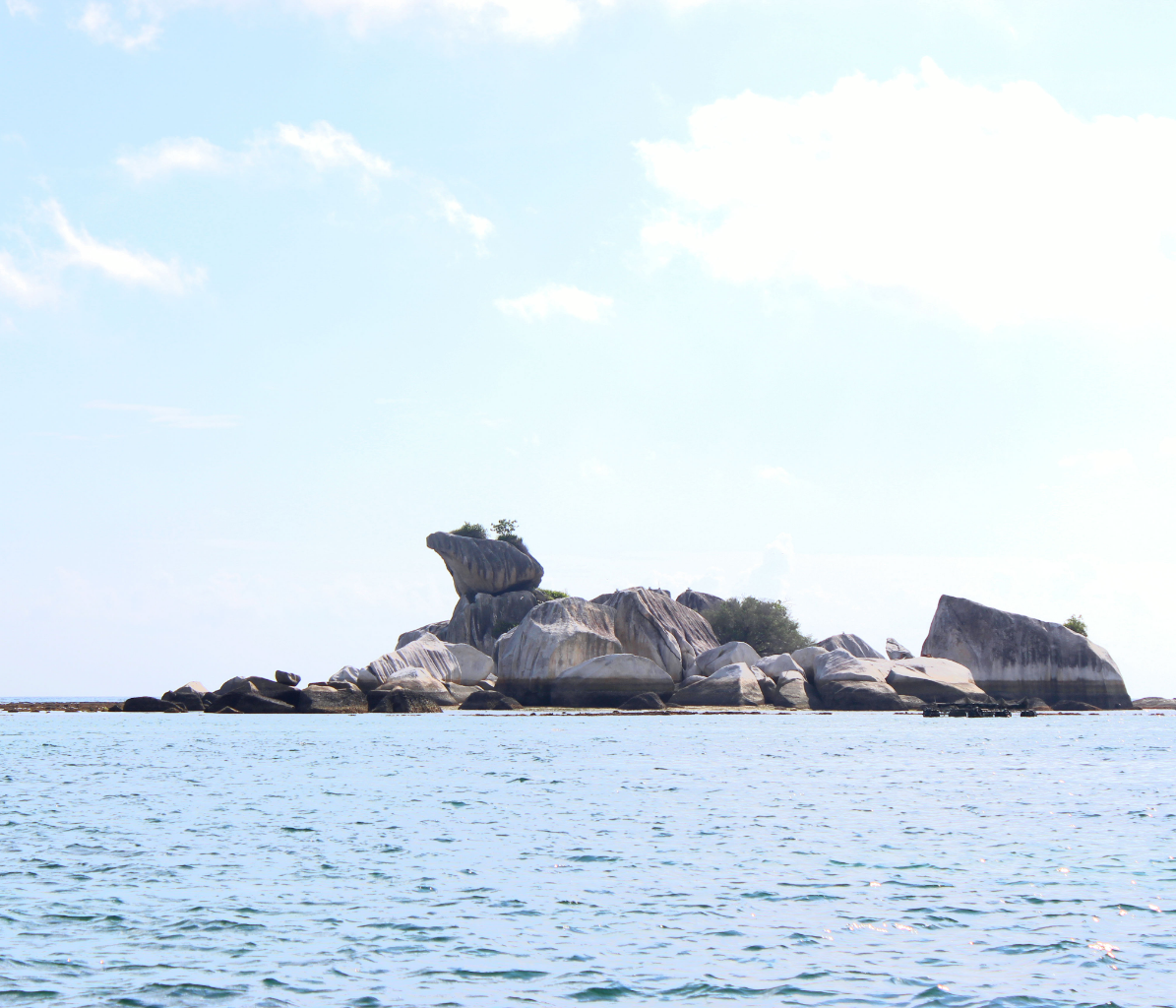 Pulau Belitung? Pantai Biasa Doang Kan? Eitss... Baca Dulu Dong