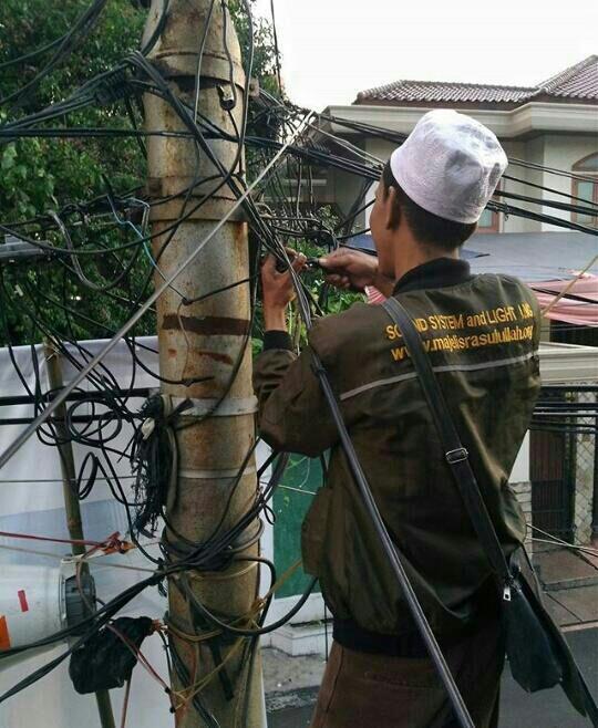 Chico Hakim Tangkap Pelaku yang Menghina Istrinya, Netizen: Hubungannya Sama 212 Apa?
