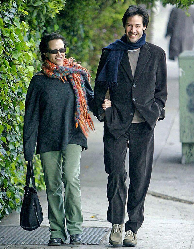Perjalanan Hidup Sang Superstar yang Menyedihkan (Kesedehanaan Keanu Reeves)