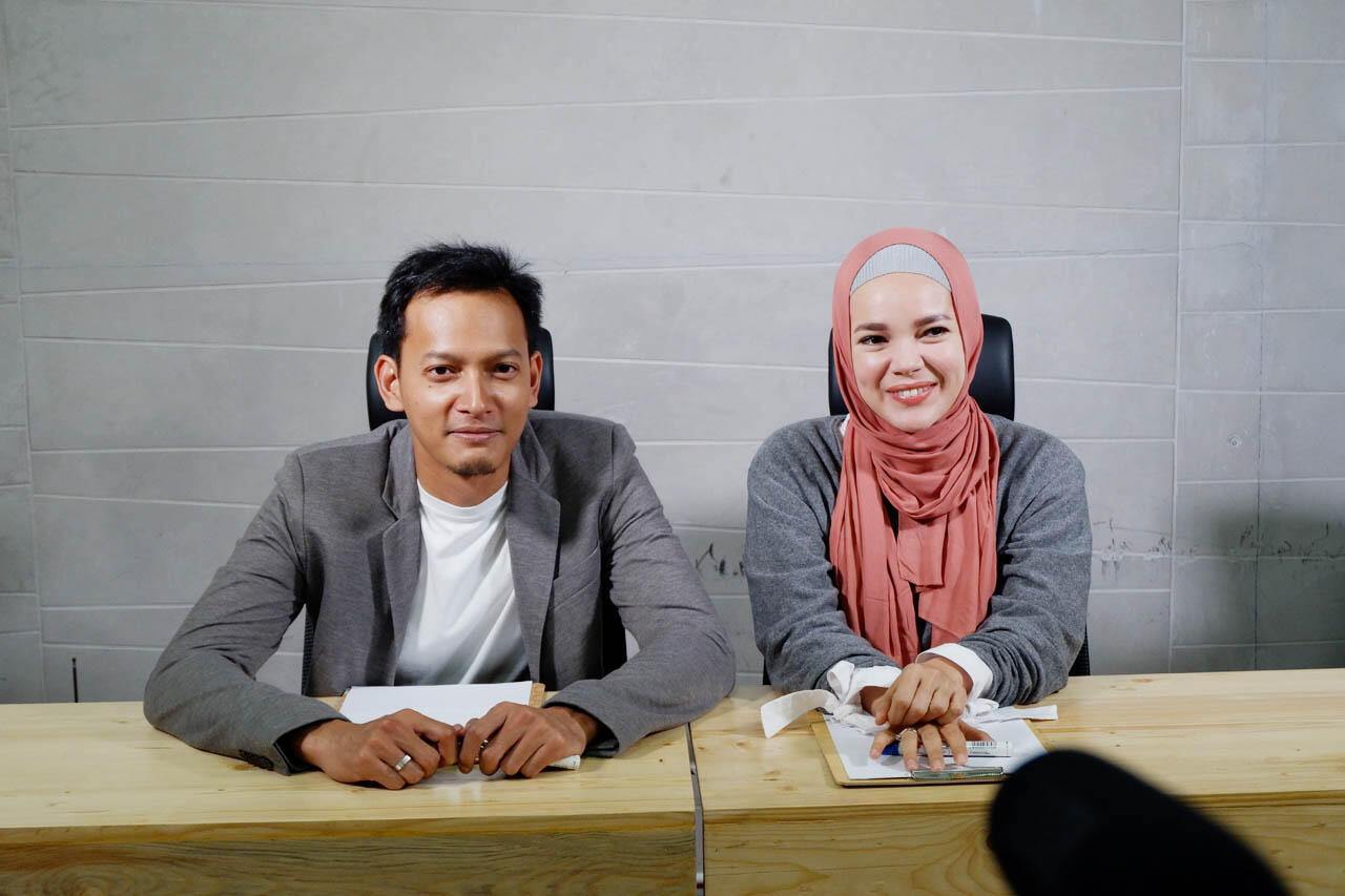 Fedi Nuril dan Dewi Sandra Dikerjain Abe Cisewu di KASKUS HQ!