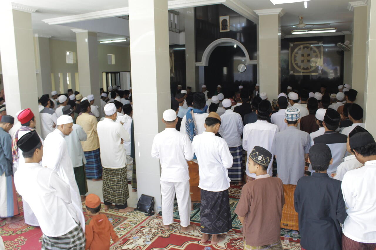 Penggalangan Dana Pembangunan Masjid&Majlis Ta`lim Al Barokah Kp.Cipeuteuy Kab. Bogor