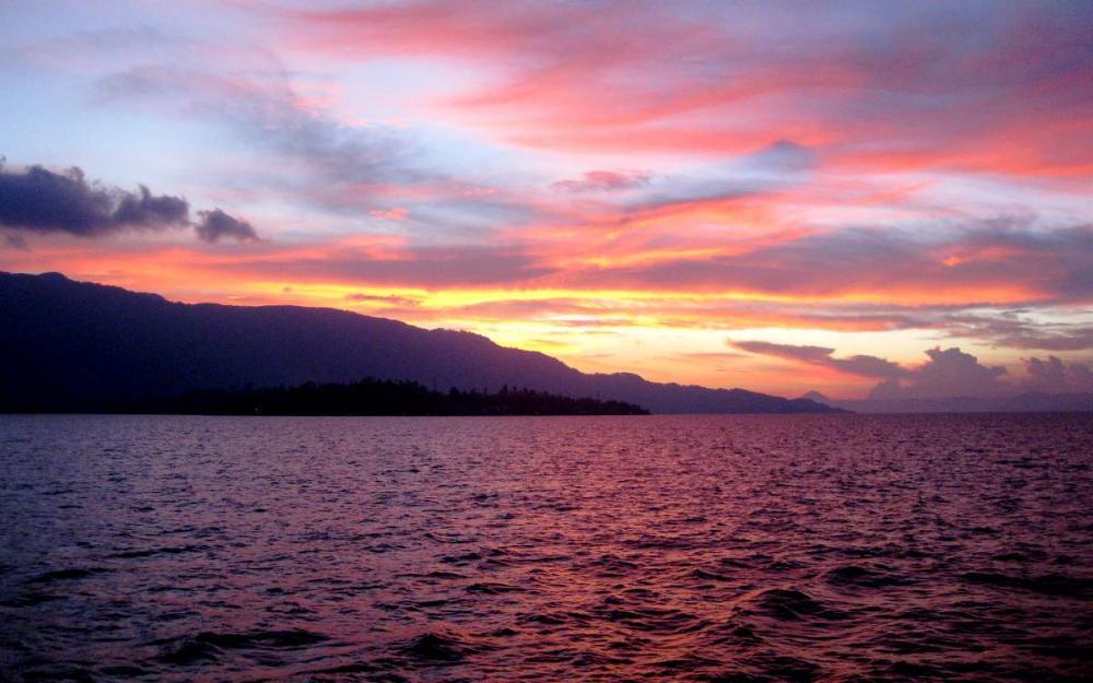Danau-Danau Terindah di Indonesia yang Menanti untuk Kamu Kunjungi