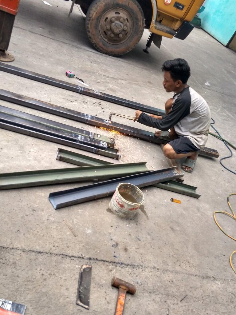 ARTIKEL FABRIKASI DALAM KONSTRUKSI BAJA