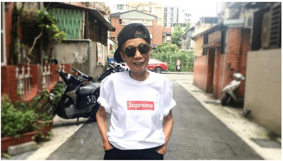 MOON LIN - NENEK PALING STYLISH ZAMAN NOW