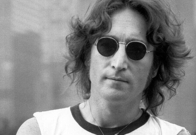 "TRAGEDI DESEMBER" Mengenal Pembunuh John Lennon??(Fans Vs Idola)