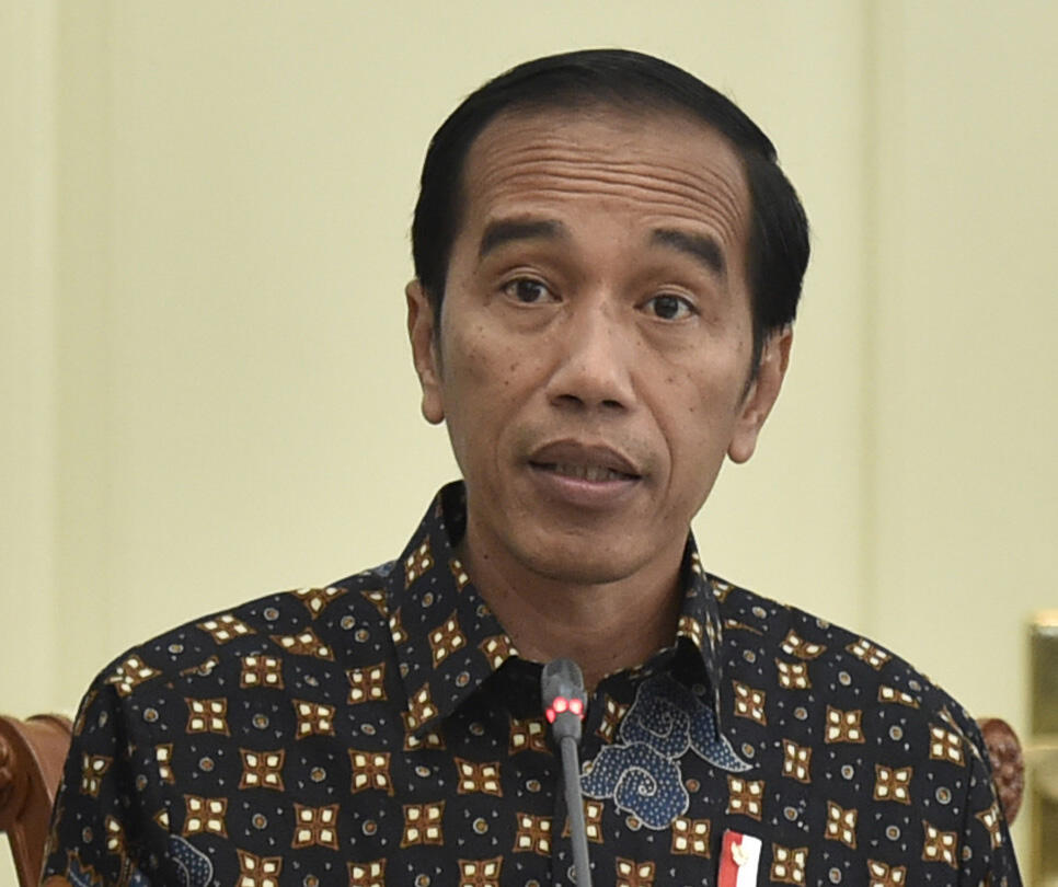 Jokowi: Emang Enak Enggak Ada Radio, Saya Pendengar Radio