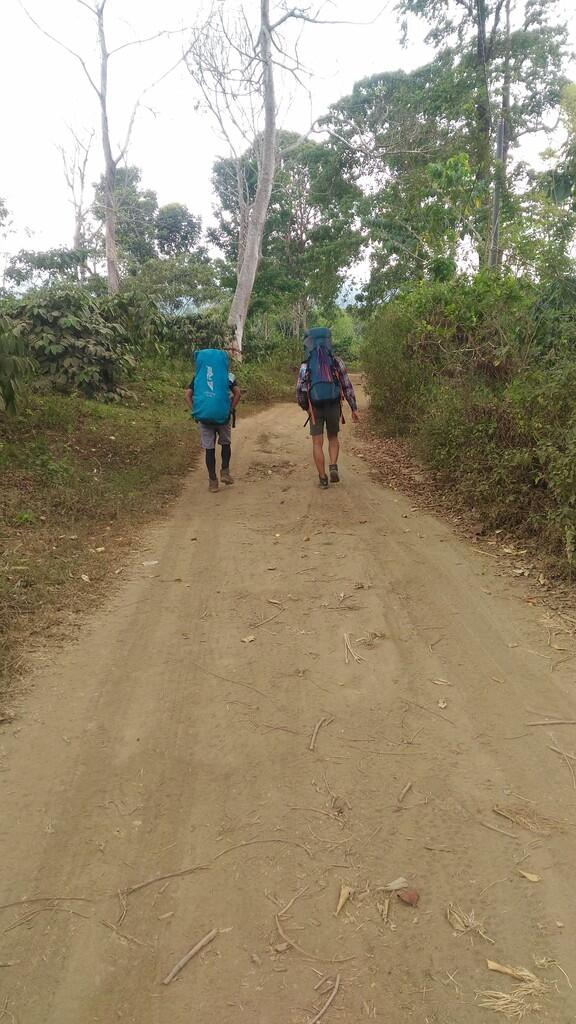 Backpacker ke Gunung Tambora 