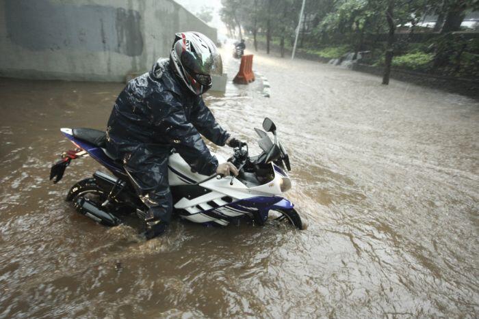 Membandingkan banjir Jakarta