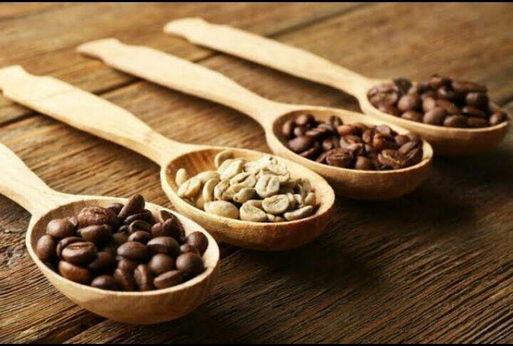 Membuat kopi ala barista