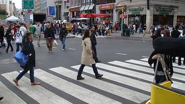 Tiru New York, Sandiaga Akan Gelar Atraksi di Trotoar DKI