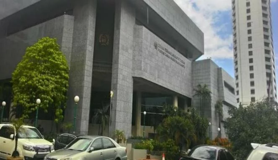 Takut Roboh, Gedung DPRD DKI yang Miring Diikat Kawat