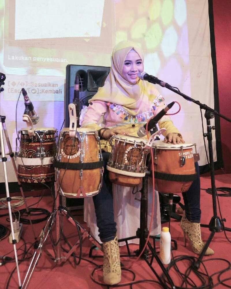 Dibalik Meriahnya Musik Dangdut,Ada Sosok Ini Dibelakangnya