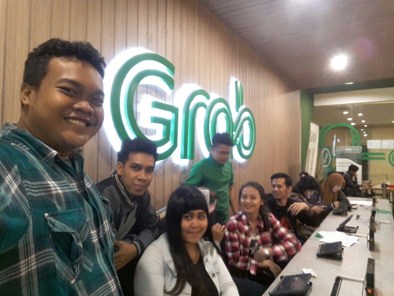 Dibuka pendaftaran mitra grab car gratis