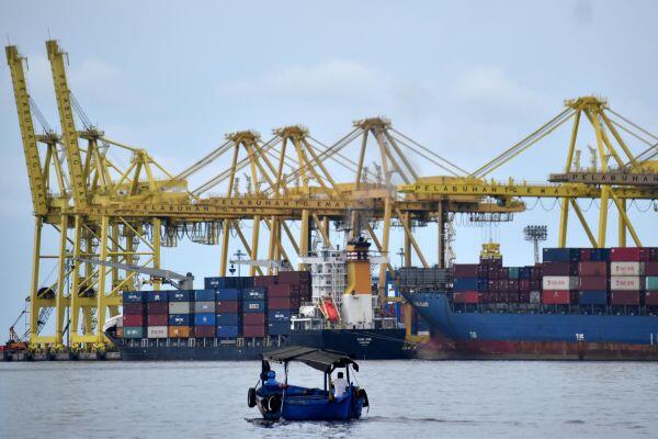 Surplus Neraca Perdagangan Tahun ini Naik Tajam