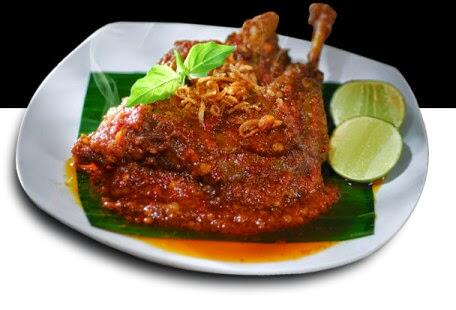 10 Tempat Makan Bebek Enak Dengan Cocolan Sambal Sedap!