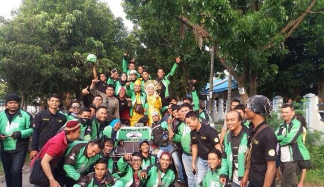 Balada Cinta Penumpang dan Tukang Ojek