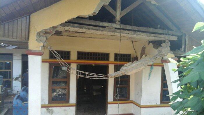 Parade Foto Gempa Mengguncang Karanggnunggal di Tasikmalaya