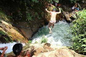 Sekali Mendaki, Dua Tiga Curug Terlampaui #KASKUStravelstory