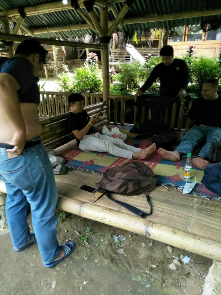 Sekali Mendaki, Dua Tiga Curug Terlampaui #KASKUStravelstory